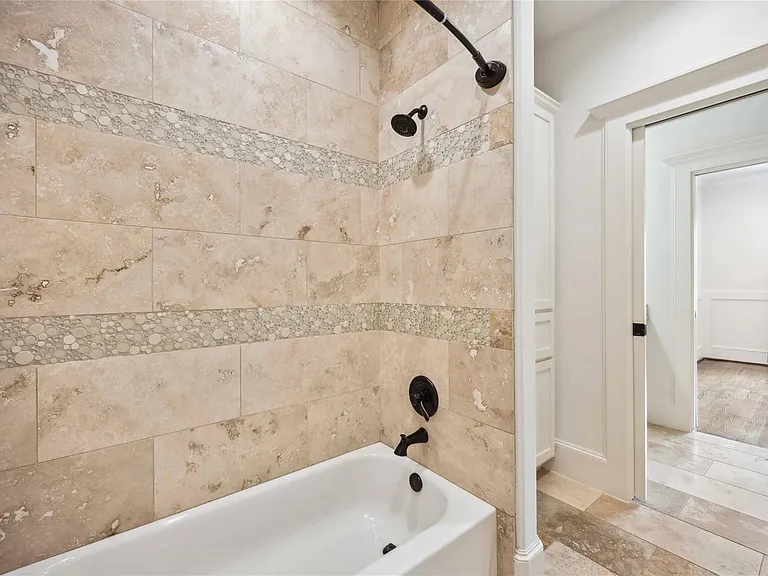 215 Malone St — Photo 35