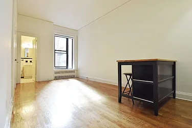 Rented by Balass Ralph, LREB