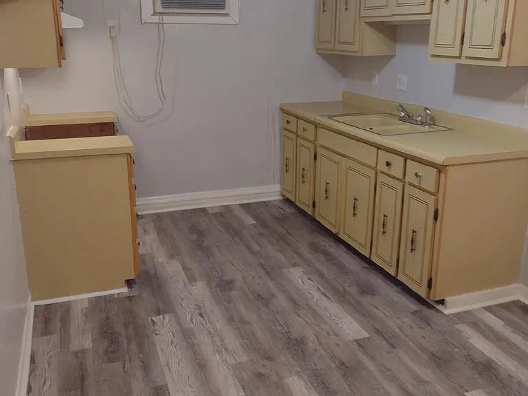 819 McFarland St #18 — Photo 7