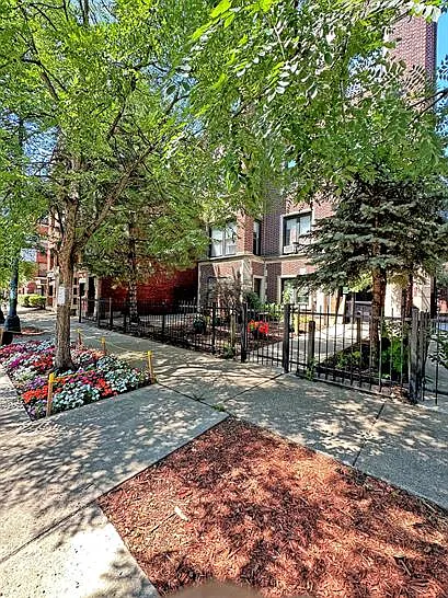 4450 N Ashland Ave — Photo 23