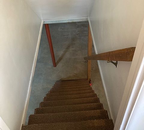 4th image of 6151 Rosslyn Ave