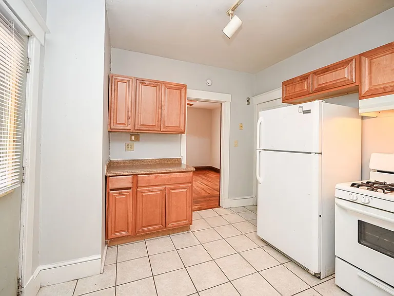 409 Ada St — Photo 9