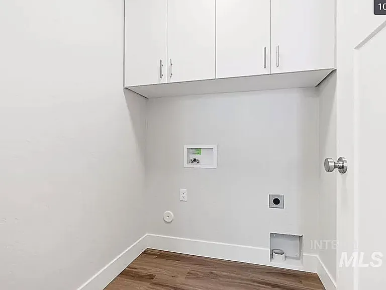 118 Holly Ave #B — Photo 6