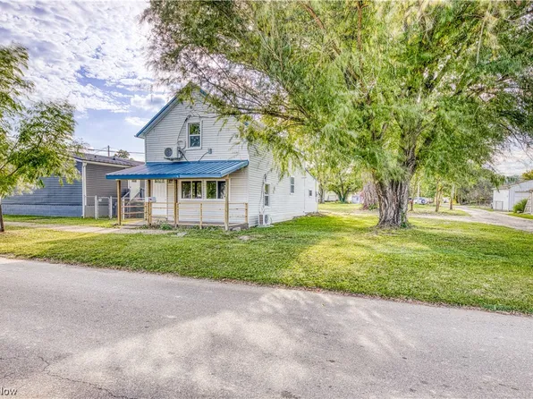 410 S 8th St, Cambridge, OH 43725