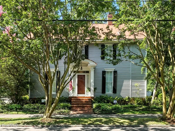 111 W Queen Street, Edenton, NC 27932