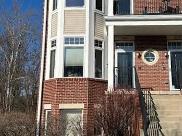 2040 Central Park Dr, Okemos, MI 48864