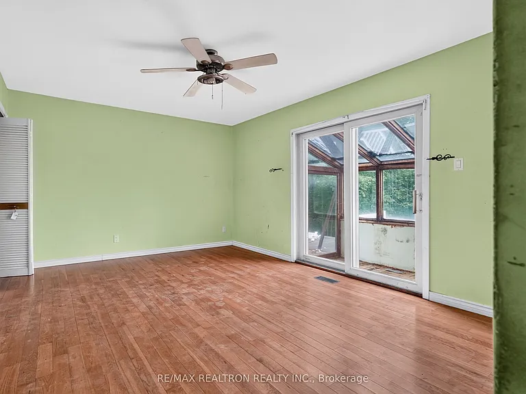 110 Glenwoods Ave — Photo 20