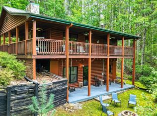 566 Lowery Rd, Mineral Bluff, GA 30559