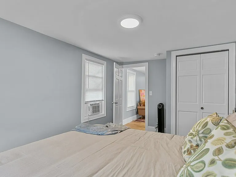 382 Spring St #A — Photo 17