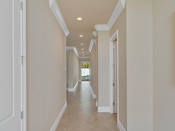 3rd image of 445 Wingate Terrace SW
