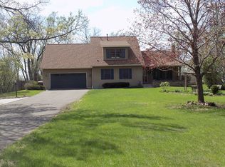 817 12th St, Hudson, WI 54016
