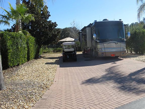 5th image of 2415 Saint George Dr