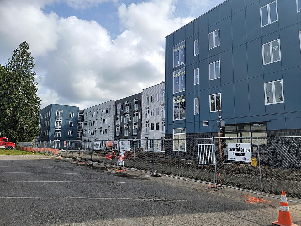 2nd image of 4444 6th Ave SE