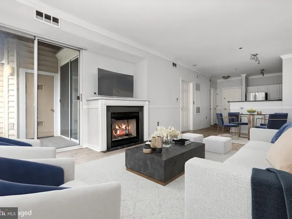 1645 International Dr Unit 211, Mc Lean, VA 22102