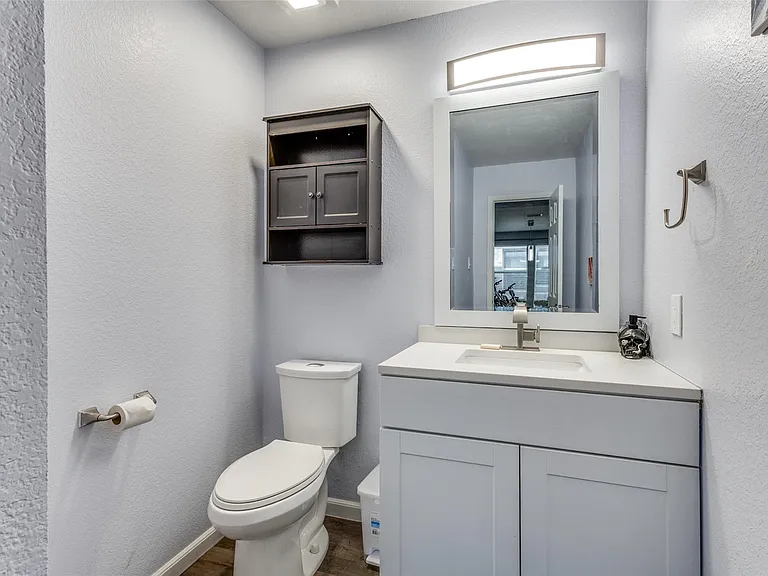 417 Niagara Falls Dr — Photo 13