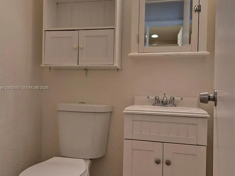 214 Wimbledon Lake Dr #57 — Photo 15