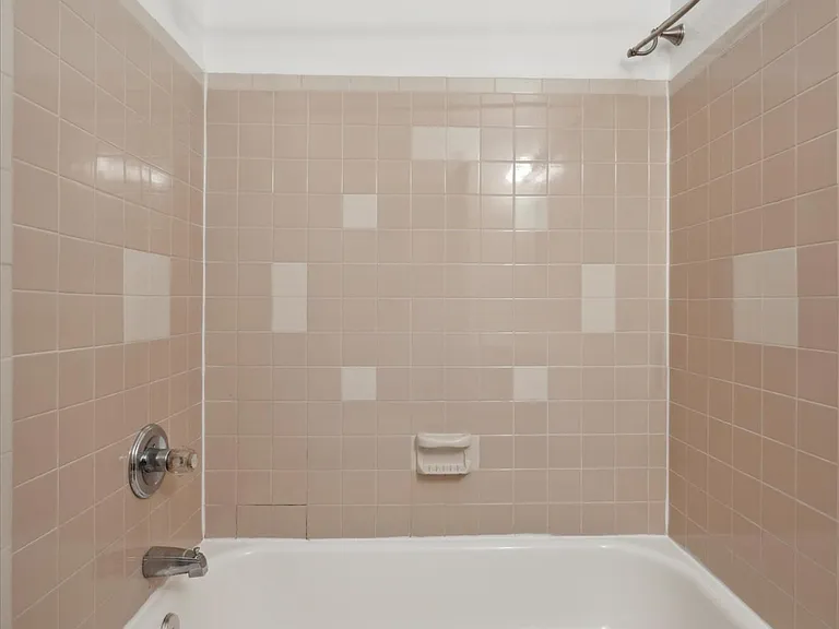 621 S 16th St #1 — Photo 16