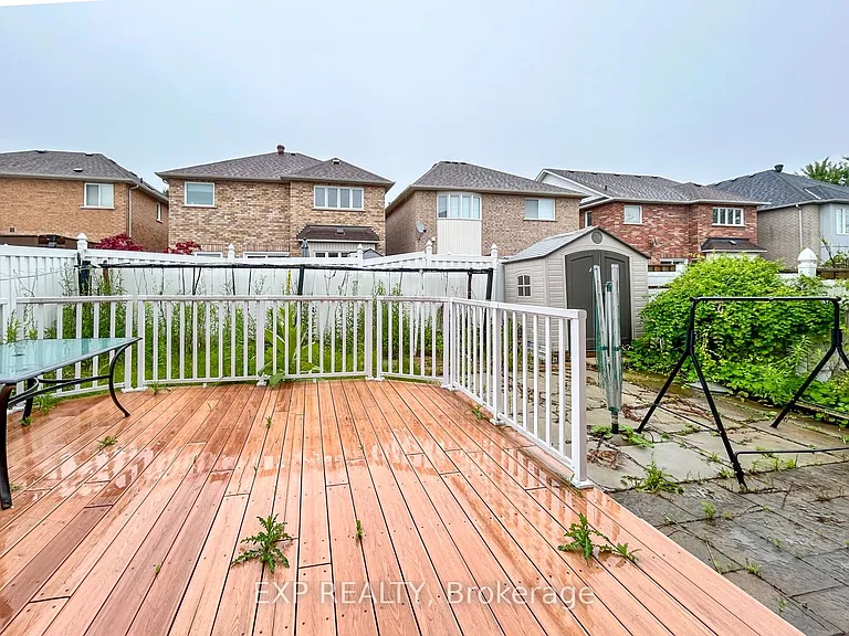 7 Davidoff St — Photo 22
