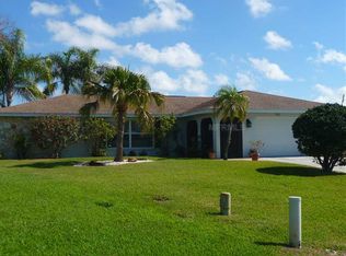 1335 Cambridge Dr, Venice, FL 34293