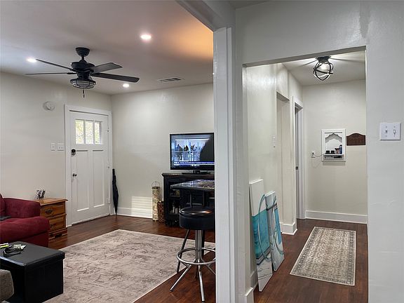 4th image of 211 County Road 1605