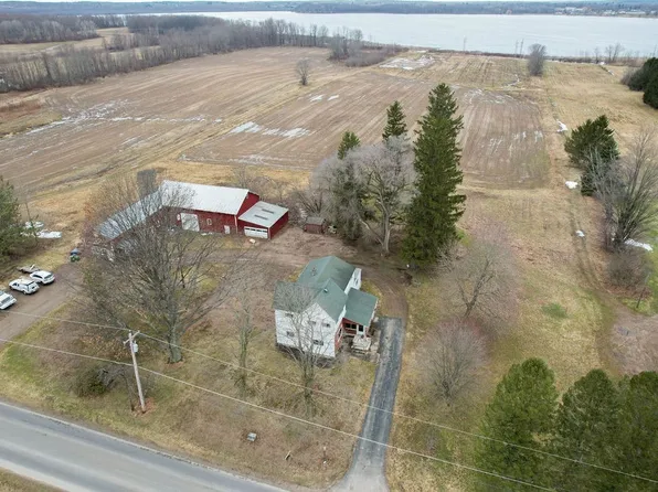 34-40 Lakeshore Rd, Fulton, NY 13069