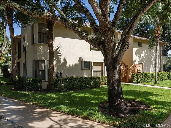 4th image of 4748 NW 22nd St #4298
