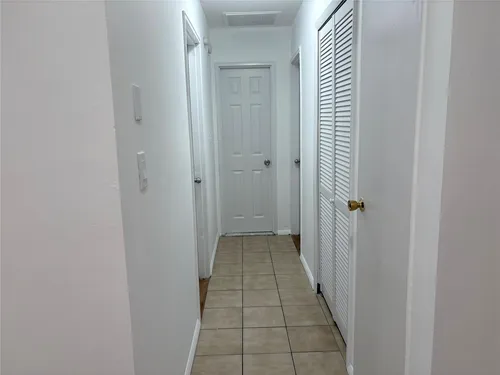 1B Ethan Allen Ct #1B Photo 1