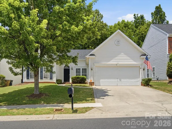 2007 Rosewater Ln, Indian Trail, NC 28079