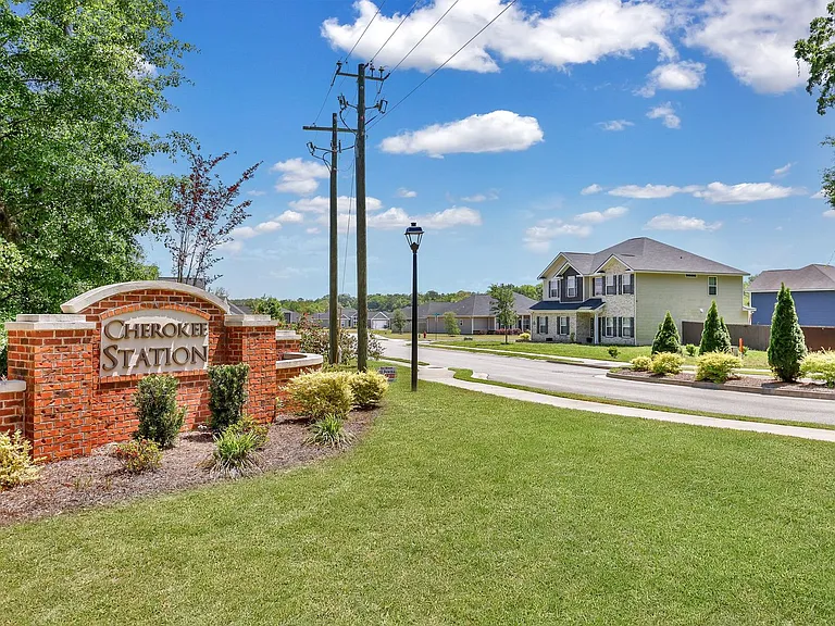 487 Meloney Dr — Photo 44