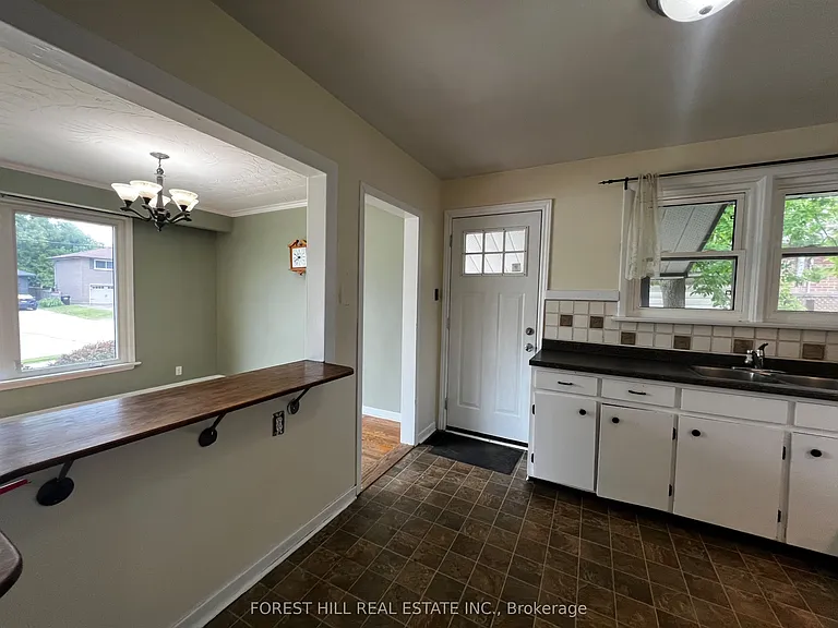 244 Saint Vincent St #UPPER — Photo 10