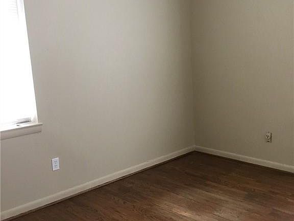 2nd image of 603 Royal Crest Dr