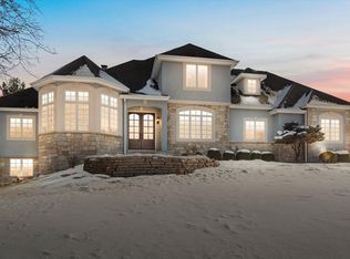 139 Legend COURT, Wales, WI 53183