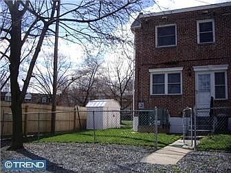 4th image of 3080 W Court Ave