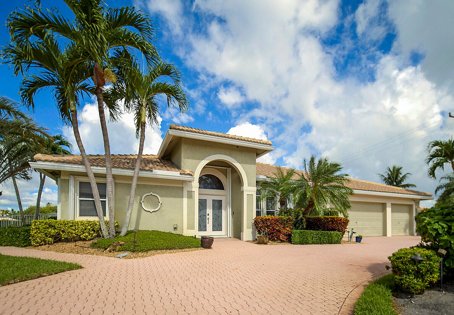 9525 Cross Creek Drive