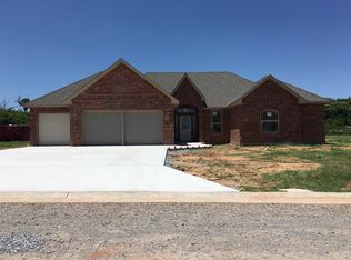 1215 Baybrook Dr, Elgin, OK 73538
