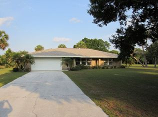 2801 Grove Dr, Fort Pierce, FL 34981