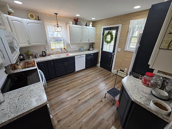2nd image of 66 Sky View Drive