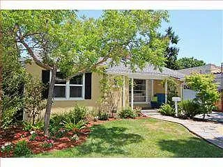 1007 Iris St photo 1