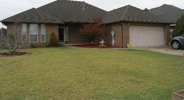 1st image of 1312 SW 116th Ter
