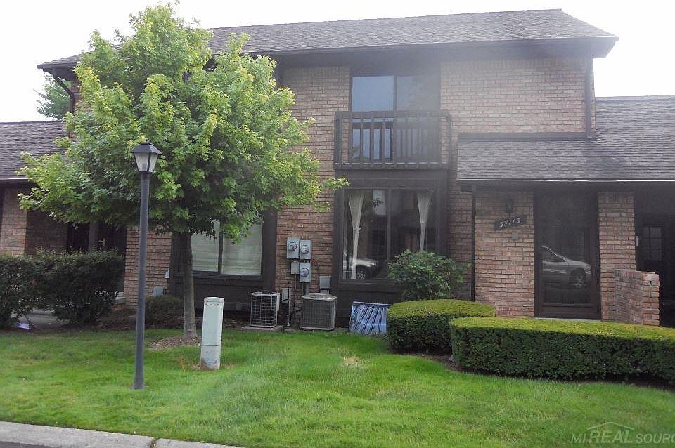 1st image of 37113 Clubhouse Dr #7