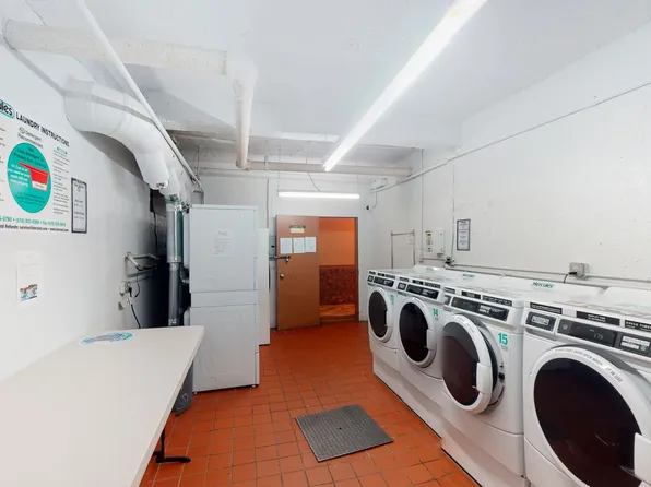 2727 Ocean Parkway image 6 of 6