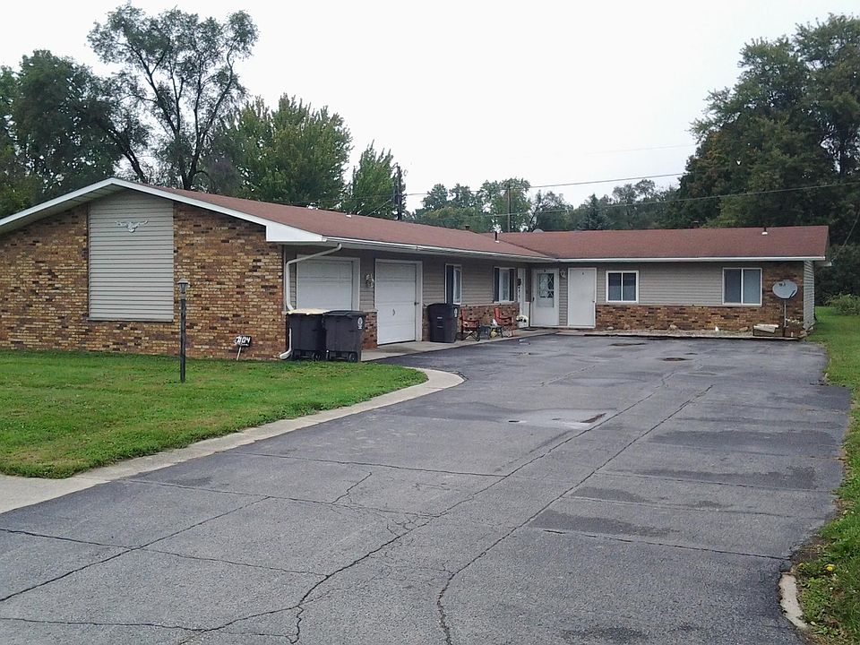 1st image of 1104 Lake Forest Dr APT B