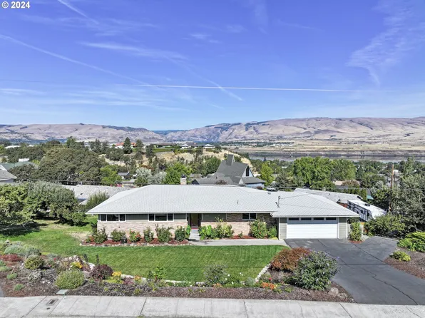 1655 E 19th St, The Dalles, OR 97058