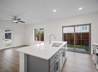 The Flats at Medical District, Dallas, TX 75235