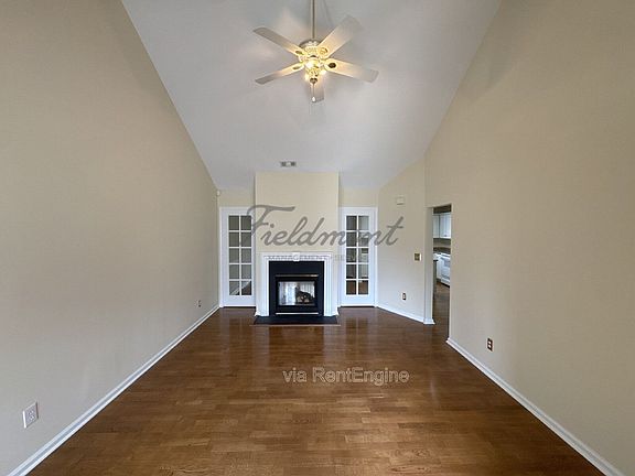 2nd image of 102 Wyndham Ct