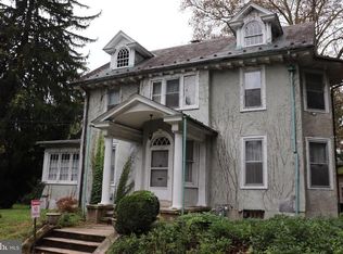 14 Howard St, Reading, PA 19609