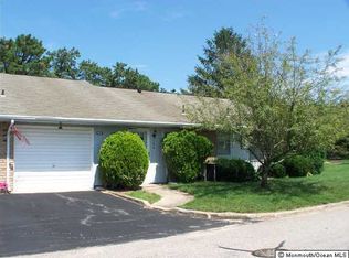 14 Yorkshire Ct, Manchester Township, NJ 08759