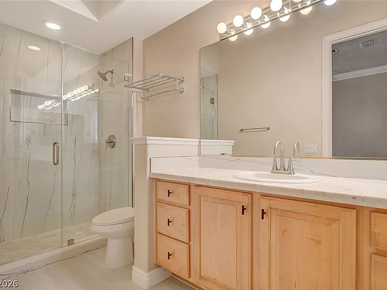 2041 Troon Dr — Photo 32