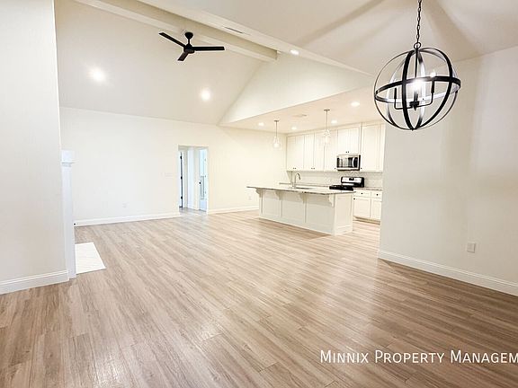 3rd image of 1008 N Fulton Ave
