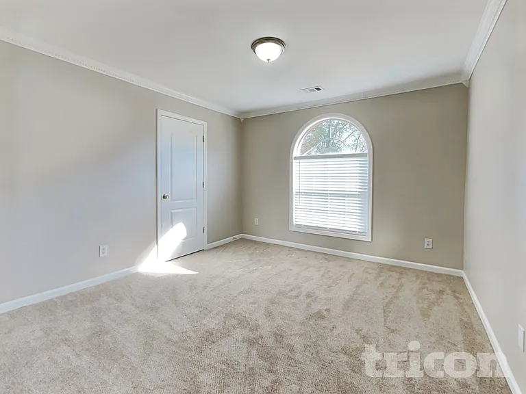 1219 Falls Creek Ct — Photo 8
